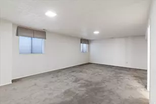 1046 E 5675 S, South Ogden, UT 84405 - Photo 25