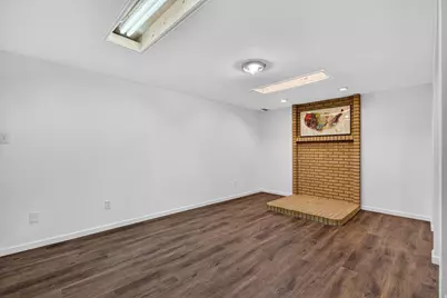 386 E Pioneer Ave S, Sandy, UT 84070 - Photo 17