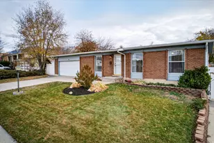 386 E Pioneer Ave S, Sandy, UT 84070 - Photo 3