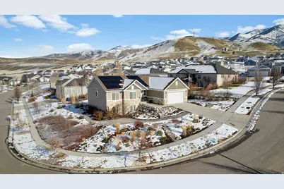 729 E 480 N, Hyde Park, UT 84318 - Photo 31