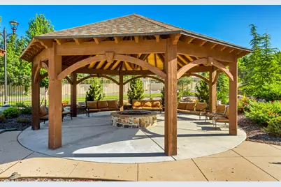 5 Quietwood Ln E, Sandy, UT 84092 - Photo 93