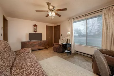 495 E 400 S, Roosevelt, UT 84066 - Photo 3