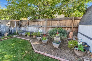 8953 S 90 E, Sandy, UT 84070 - Photo 17