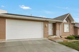 1069 E 5600 S, South Ogden, UT 84405 - Photo 3