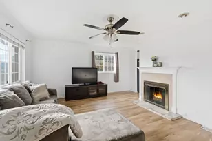 121 E 700 S, Pleasant Grove, UT 84062 - Photo 3