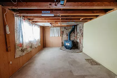 5007 S 2675 W, Roy, UT 84067 - Photo 17