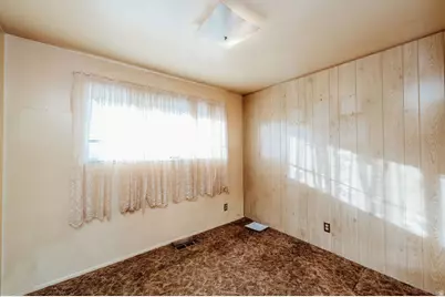 5007 S 2675 W, Roy, UT 84067 - Photo 15