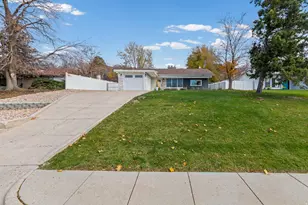 2913 S Davis Blvd, Bountiful, UT 84010 - Photo 3