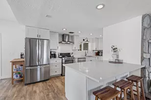 2913 S Davis Blvd, Bountiful, UT 84010 - Photo 1