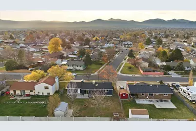 5623 Brandy Wine St, Taylorsville, UT 84118 - Photo 17