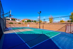 3800 Paradise Vlg Dr, Santa Clara, UT 84765 - Photo 15
