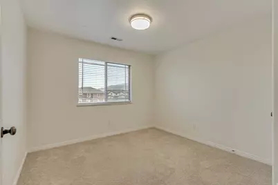 8121 N Plum Cir, Eagle Mountain, UT 84005 - Photo 17