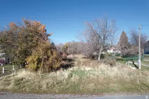 292 W 200 S, Hyrum, UT 84319 - Photo 1