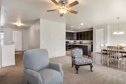 673 W Deepdale Ct, Stansbury Park, UT 84074 - Photo 29