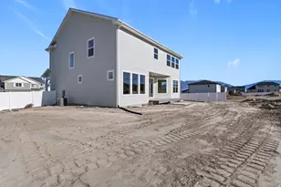 1117 W Mahogany St, Saratoga Springs, UT 84045 - Photo 7