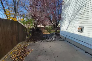 1762 S 350 E, Kaysville, UT 84037 - Photo 9