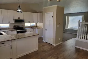 1762 S 350 E, Kaysville, UT 84037 - Photo 3