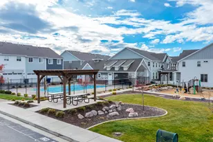 252 E Kirsten Ln N, North Salt Lake, UT 84054 - Photo 25