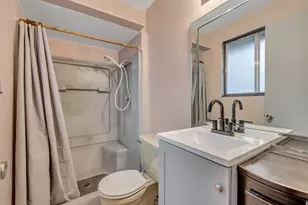 1650 E South Weber Dr, South Weber, UT 84405 - Photo 21