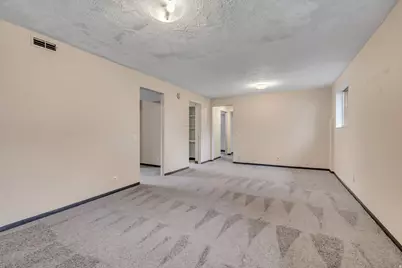 1650 E South Weber Dr, South Weber, UT 84405 - Photo 17