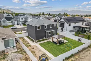 579 E Kings Landing, Tooele, UT 84074 - Photo 7