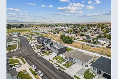 579 E Kings Lndg, Tooele, UT 84074 - Photo 25