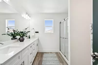 579 E Kings Lndg, Tooele, UT 84074 - Photo 15