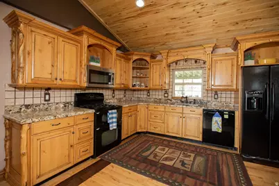 760 W 2000 N, Vernal, UT 84078 - Photo 3