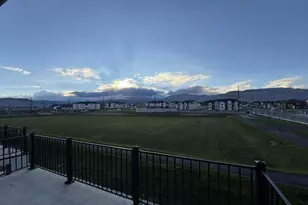 12674 S Lincoln Peak Ln, Riverton, UT 84096 - Photo 37