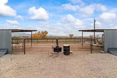 415 W 100 S, Gunnison, UT 84634 - Photo 13