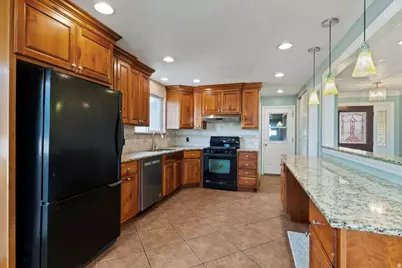 4912 W Trail Ave, West Valley, UT 84120 - Photo 5