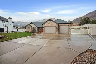 1348 E 2450 N, North Ogden, UT 84414 - Photo 39