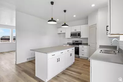 244 W Crescent Ln #96, Tooele, UT 84074 - Photo 7