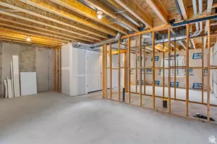 244 W Crescent Ln, Tooele, UT 84074 - Photo 13