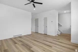 244 W Crescent Ln, Tooele, UT 84074 - Photo 3