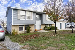 5254 W Grovewood Circle, West Valley, UT 84120 - Photo 1