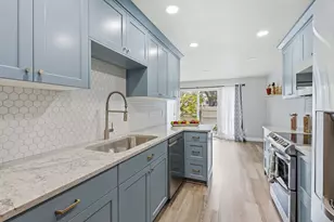 22 Creekside Ln, Centerville, UT 84014 - Photo 11