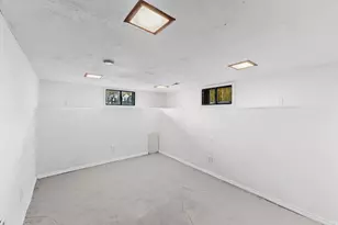 709 W 400 N, Salt Lake City, UT 84116 - Photo 17