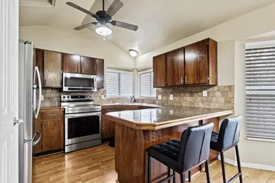 3821 S 6300 W, West Valley, UT 84128 - Photo 9