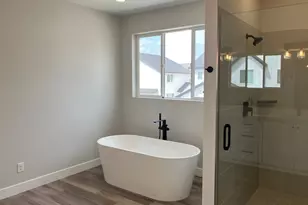 352 E Mistilake Ln, Draper, UT 84020 - Photo 9