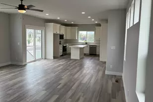 352 E Mistilake Ln, Draper, UT 84020 - Photo 5