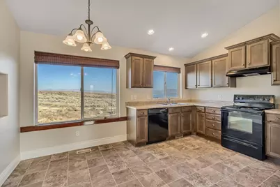 264 W Rocky Creek Way, Saratoga Springs, UT 84045 - Photo 7