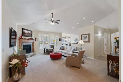 353 Florentine Ln, Centerville, UT 84014 - Photo 3