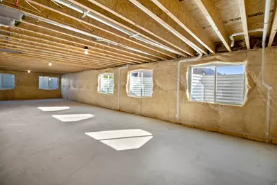 256 N 870 E #18, Tremonton, UT 84337 - Photo 9