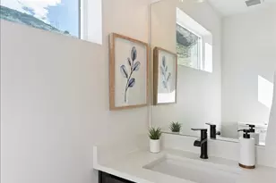 1582 E Maddies Cv, Ogden, UT 84404 - Photo 31