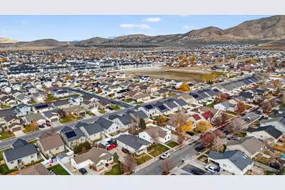 1743 E Dove Way, Eagle Mountain, UT 84005 - Photo 9