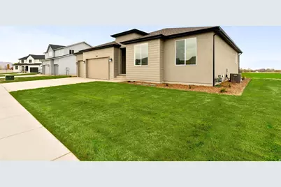 1033 E 250 S #18, Salem, UT 84653 - Photo 3