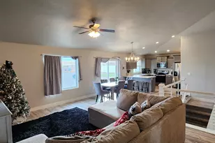 243 W Cowdery Dr, Grantsville, UT 84029 - Photo 9