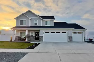 1158 S 650 E, Hyrum, UT 84319 - Photo 3