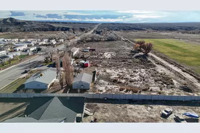 418 S 100 E, Wellington, UT 84542 - Photo 27